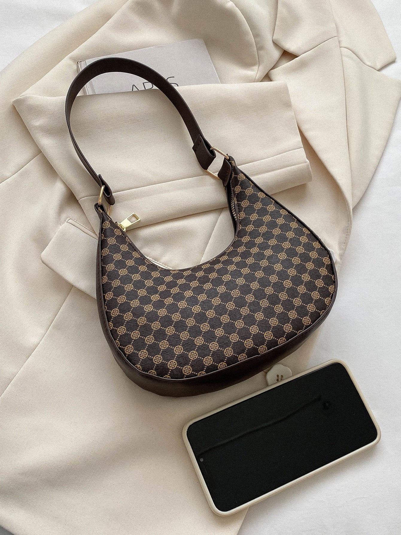 Fashionable Geometric Pattern Hobo Bag