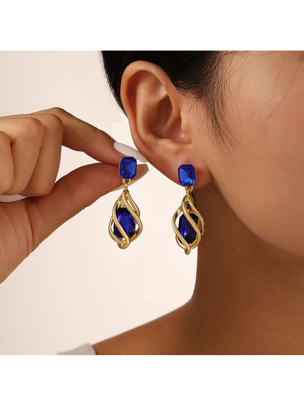 2Pcs Geometric Diamond Inlay Earrings for Women