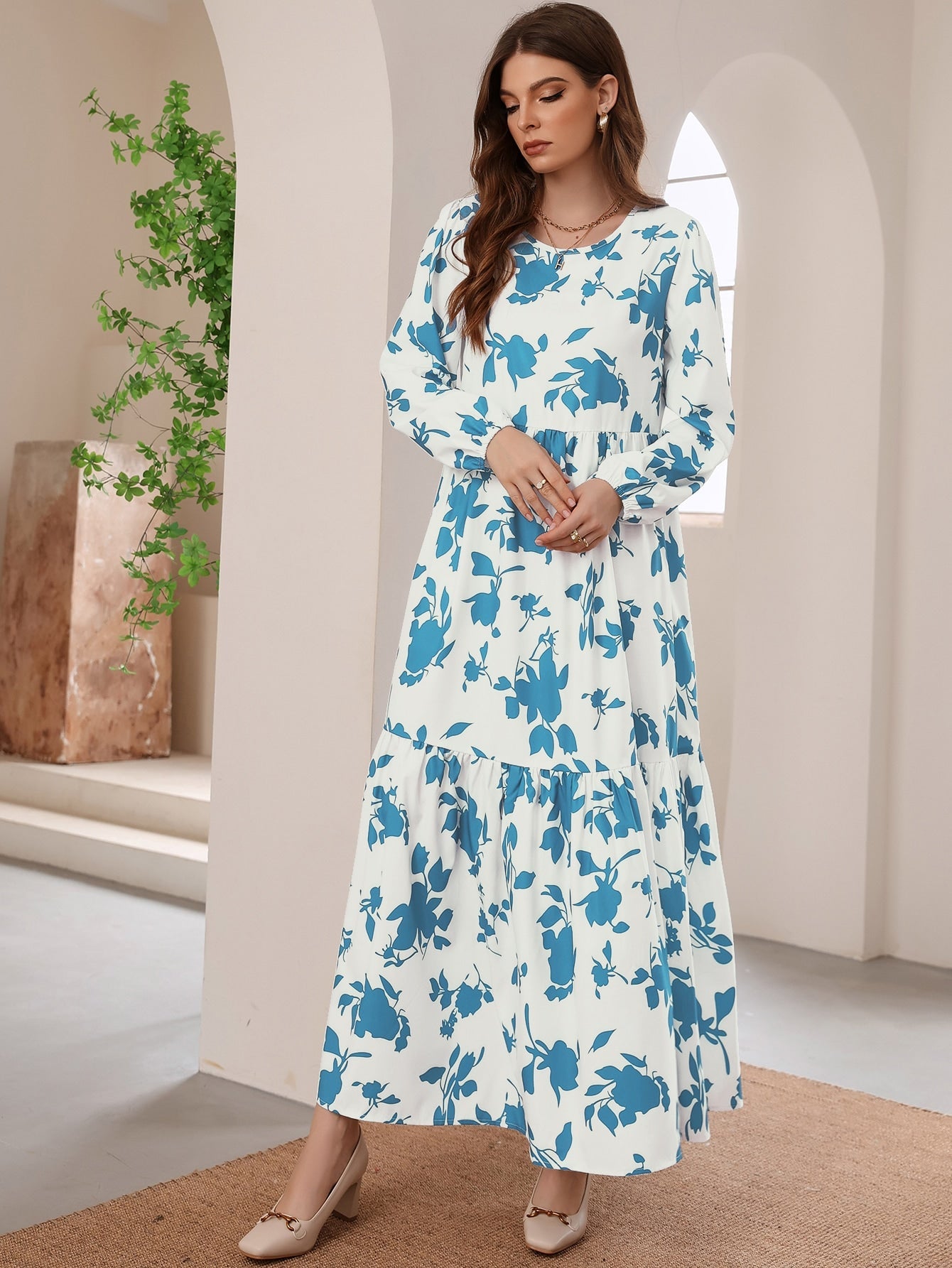 SHEIN Mulvari Floral Print Ruffle Hem Smock Dress