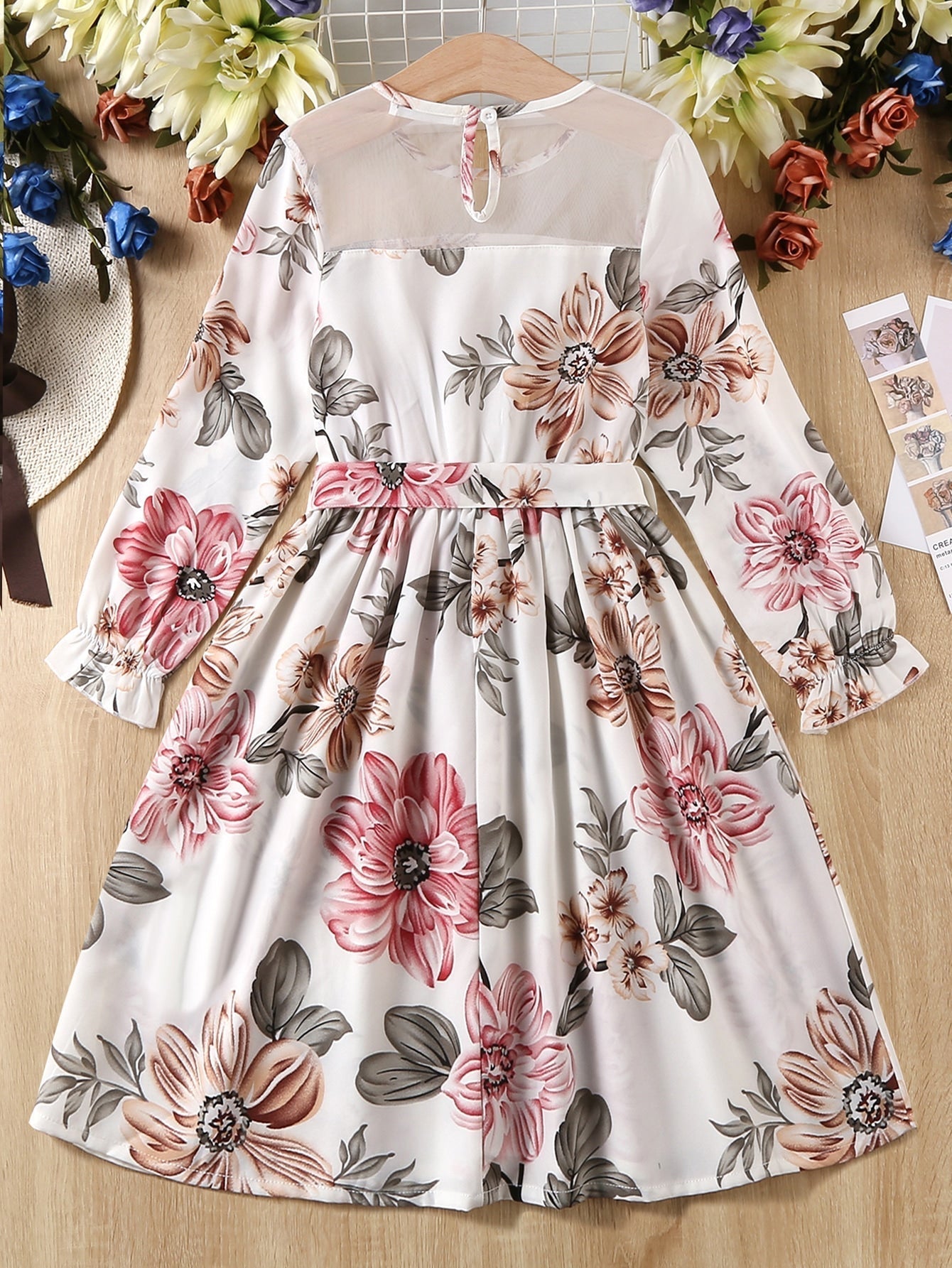 SHEIN Kids SUNSHNE Girls Floral Print Contrast Mesh Flounce Sleeve Belted Dress