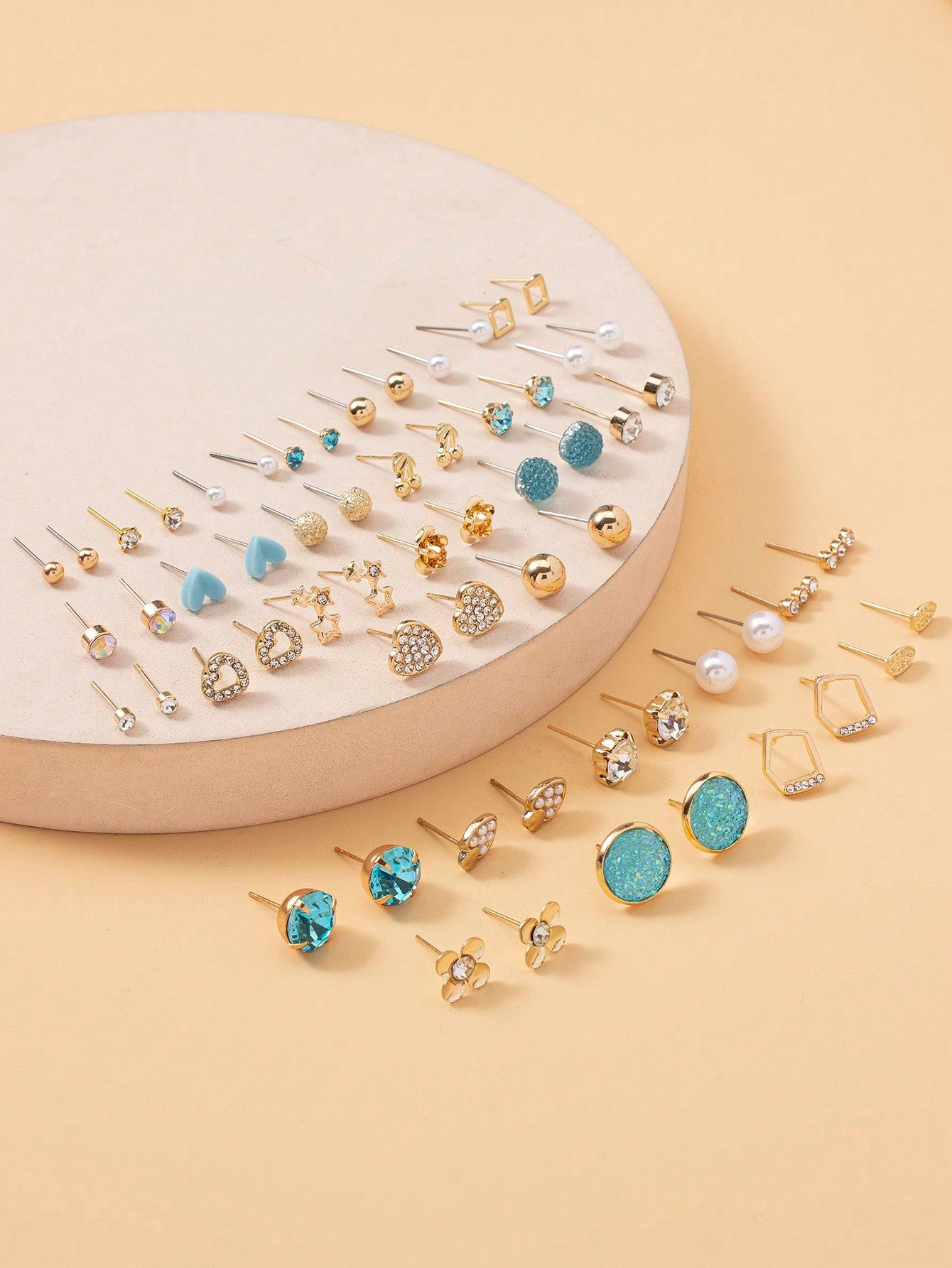 1Set=30Pairs Women'S Delicate Metallic Conch, Pearl, and Heart Shaped Gift Earrings Set