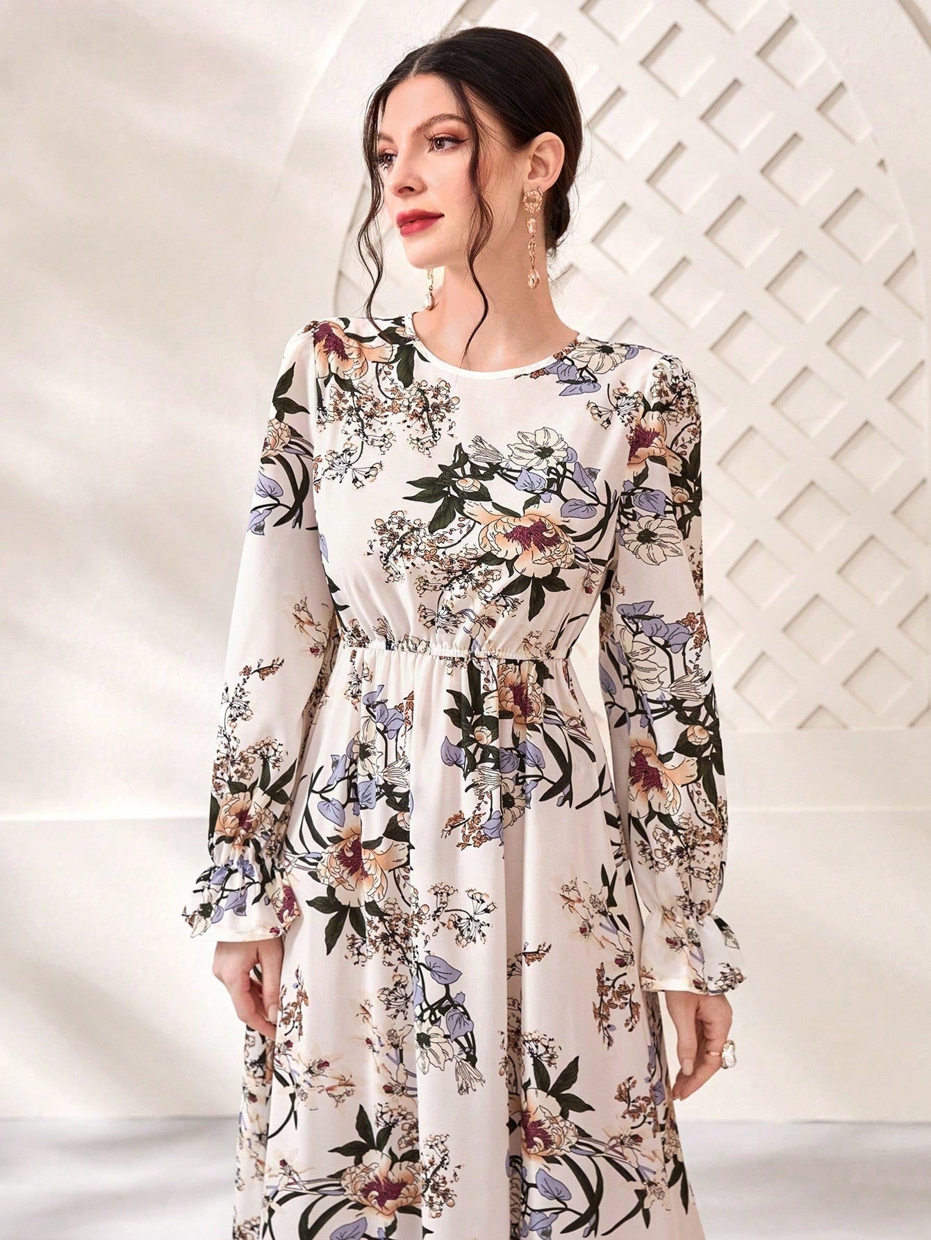SHEIN Modely Floral Print Flare Sleeve Dress