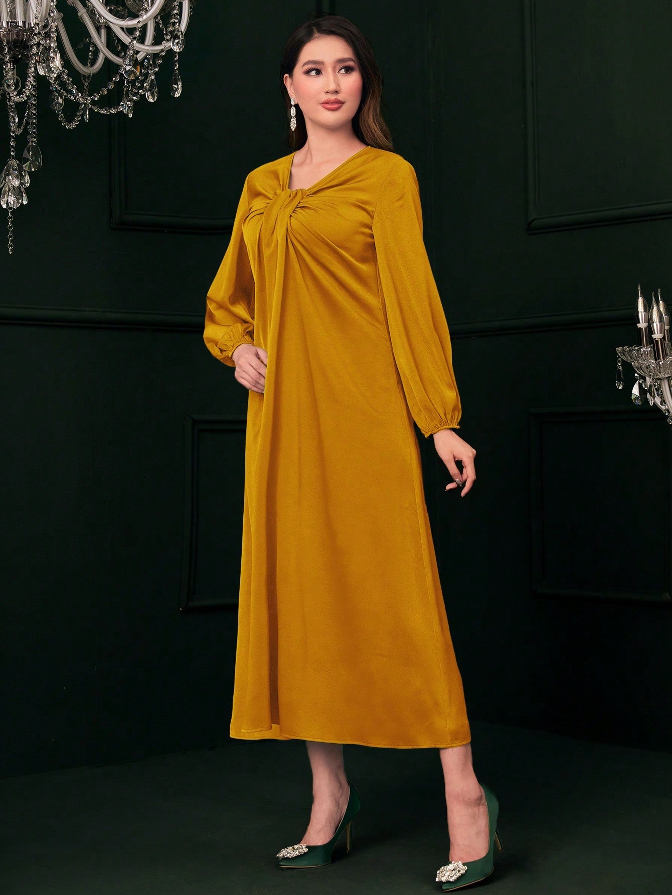 SHEIN Modely Ruched Front Lantern Sleeve Dress