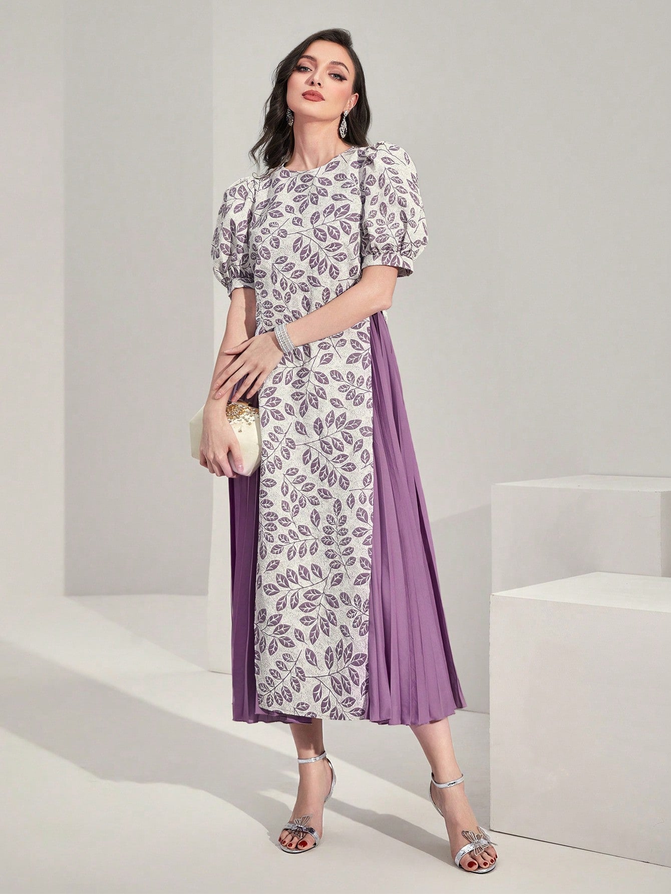SHEIN Modely Plants Print Puff Sleeve Pleated Hem Dress