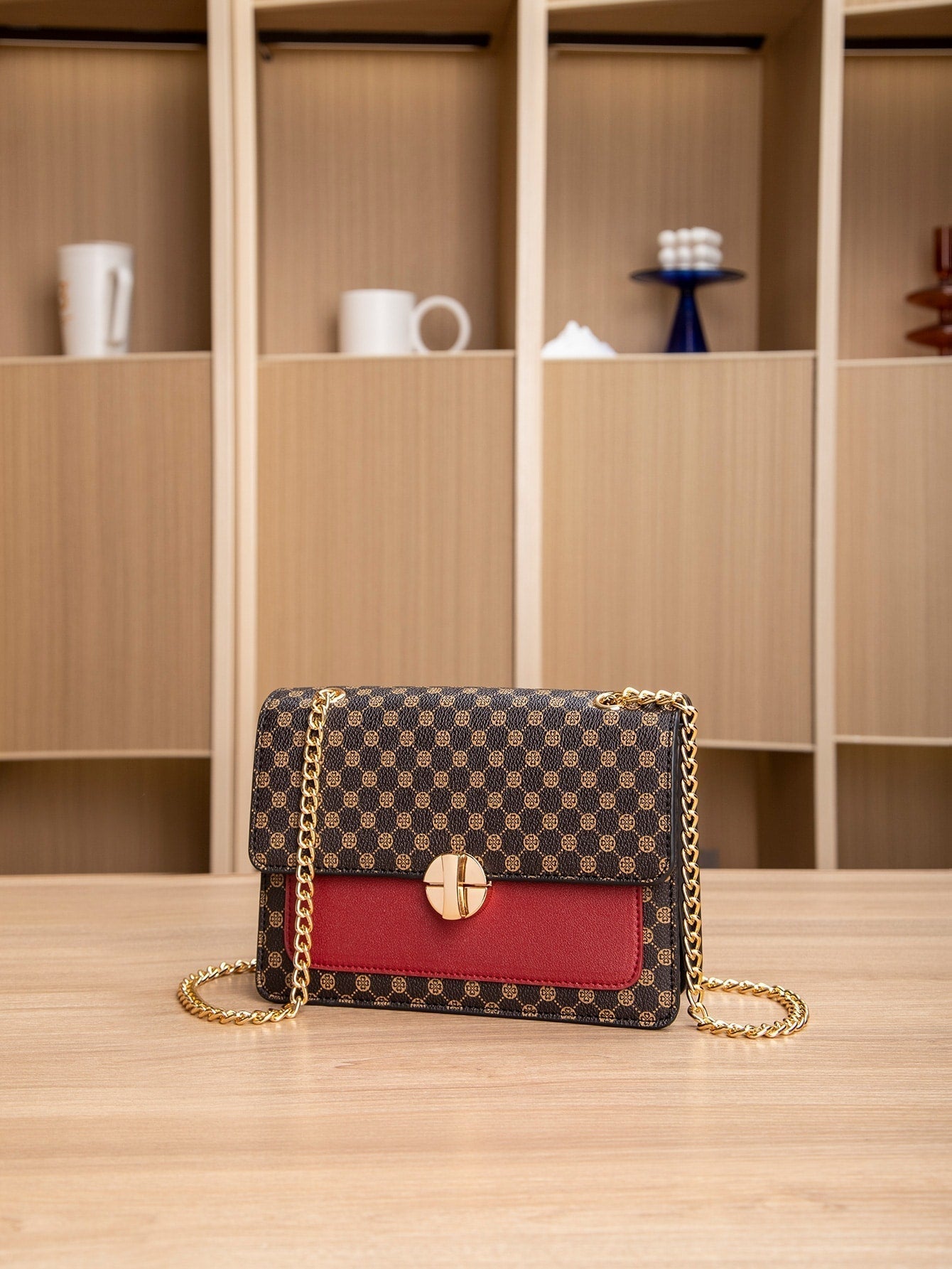 Mini Geometric Pattern Chain Flap Square Bag