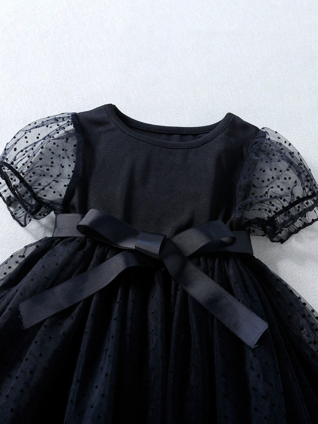 SHEIN Kids CHARMNG Young Girl Dobby Mesh Overlay Puff Sleeve Belted Dress
