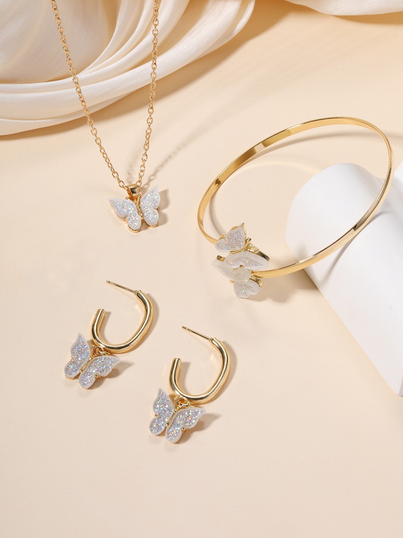 4Pcs Butterfly Decor Jewelry Set