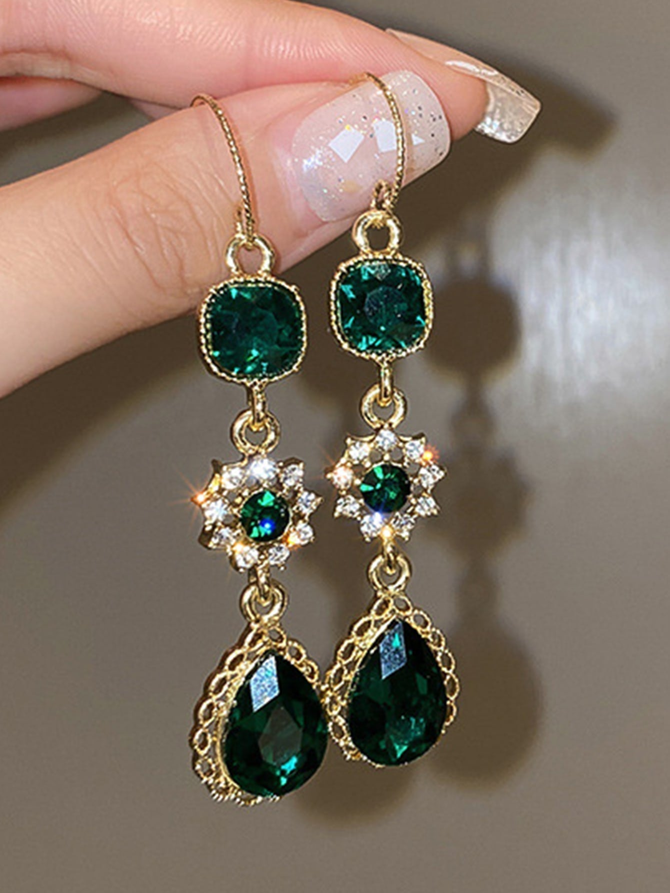 Rhinestone Decor Water Drop Earrings