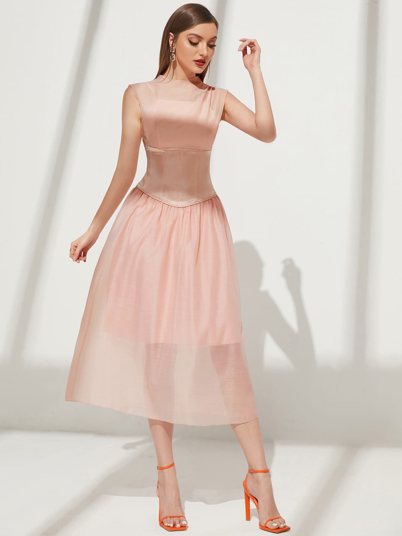 SHEIN Modely Contrast Mesh Keyhole Back Dress