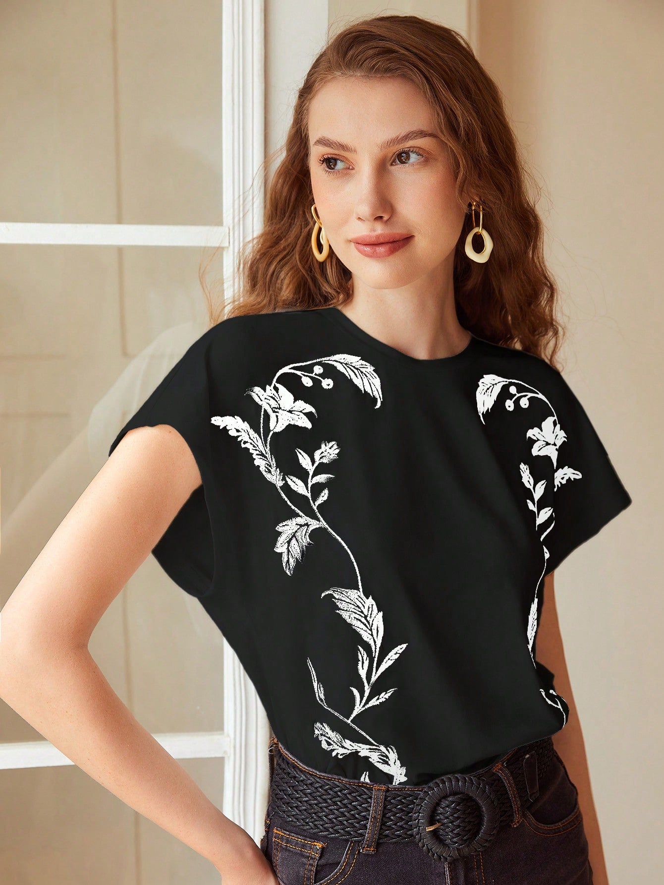 MOTF PREMIUM FLORAL PRINT BAT-WING SLEEVE TEE