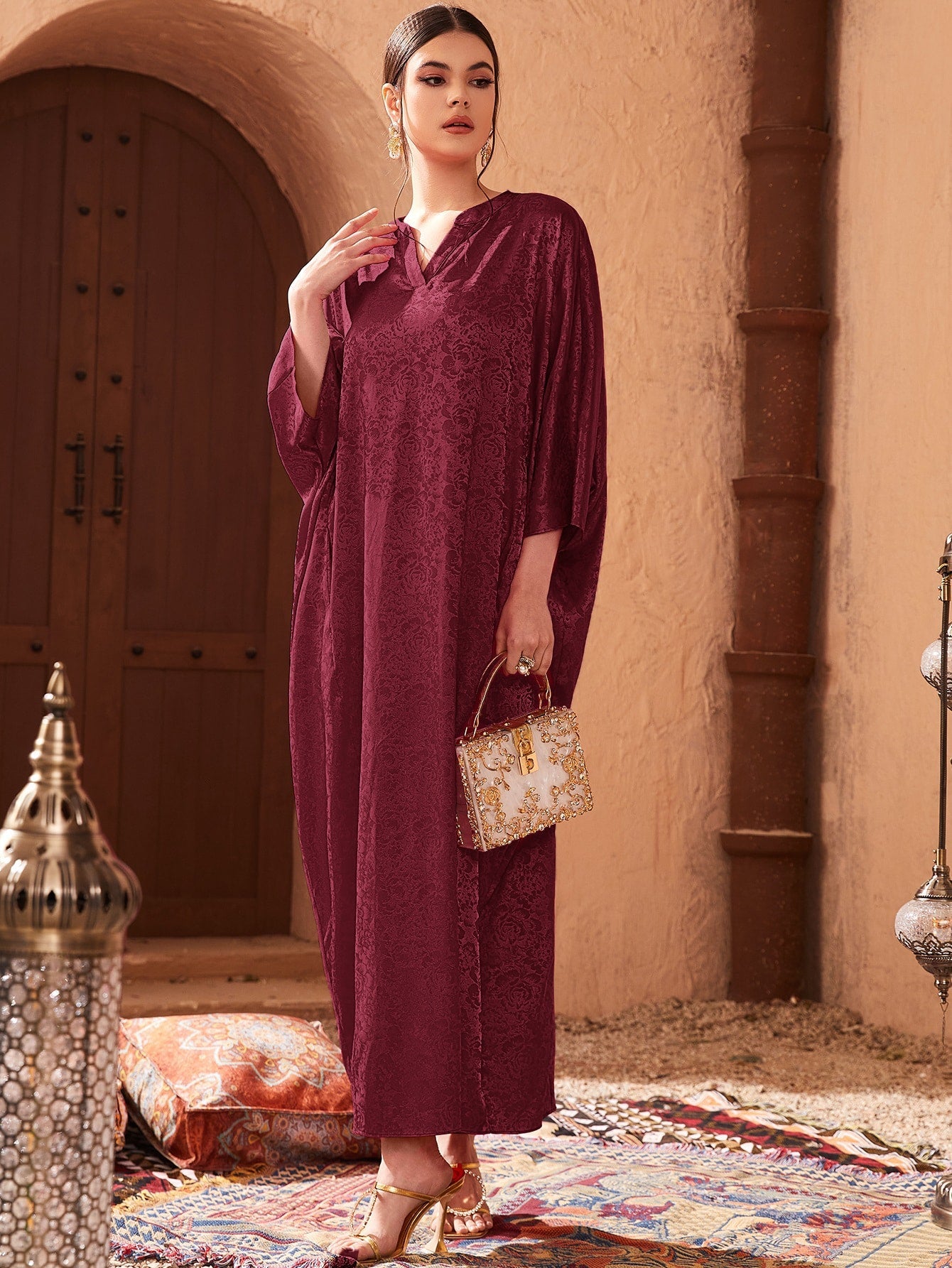 SHEIN Najma Jacquard Notched Neck Batwing Sleeve Kaftan