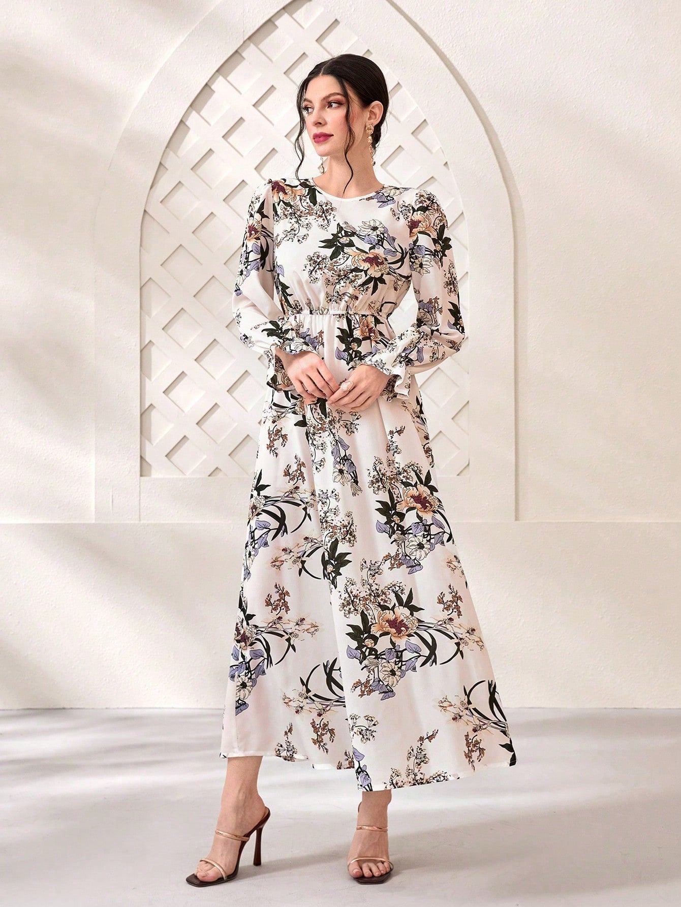 SHEIN Modely Floral Print Flare Sleeve Dress