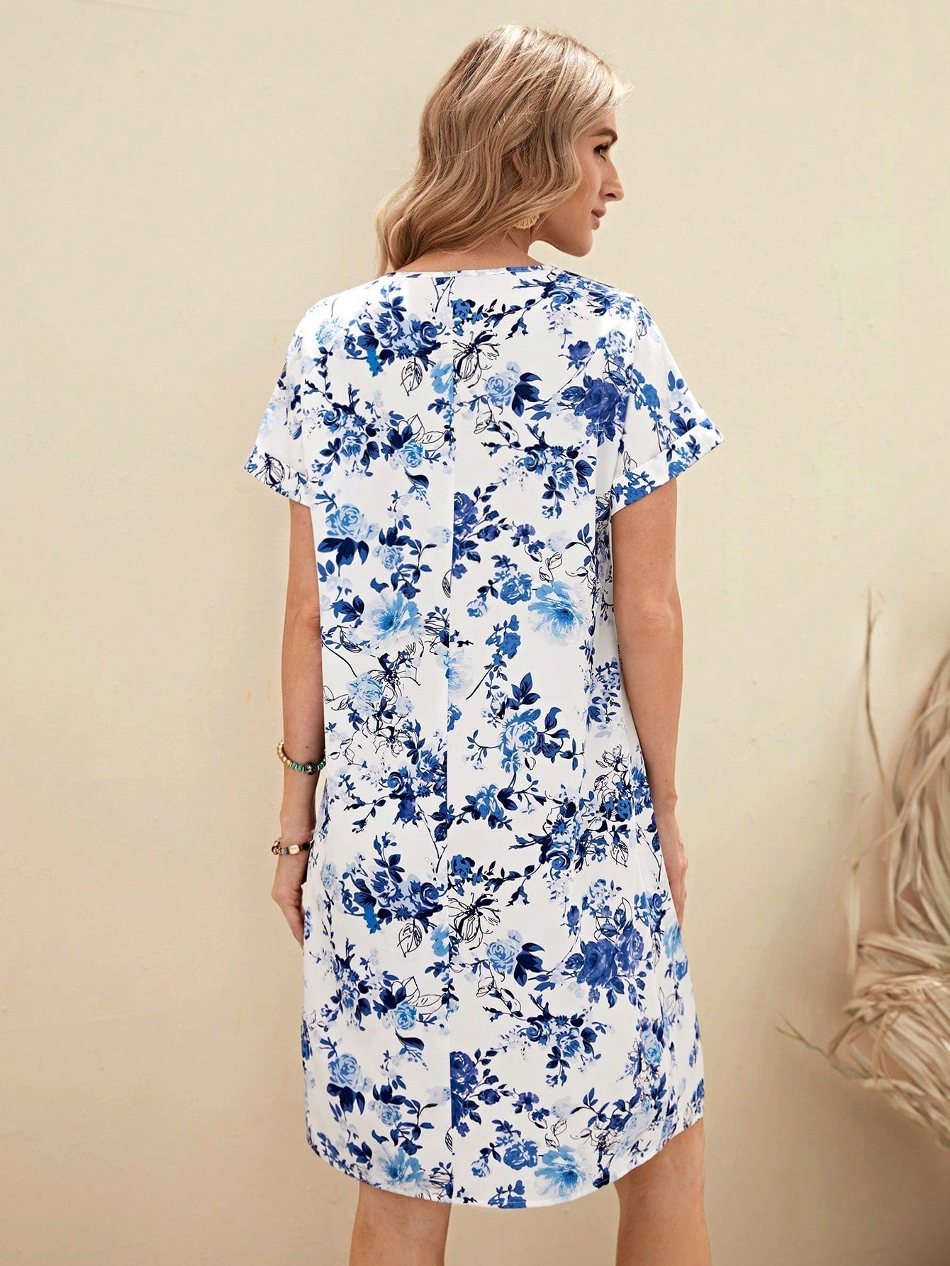 EMERY ROSE Allover Floral Print Batwing Sleeve Tunic Dress