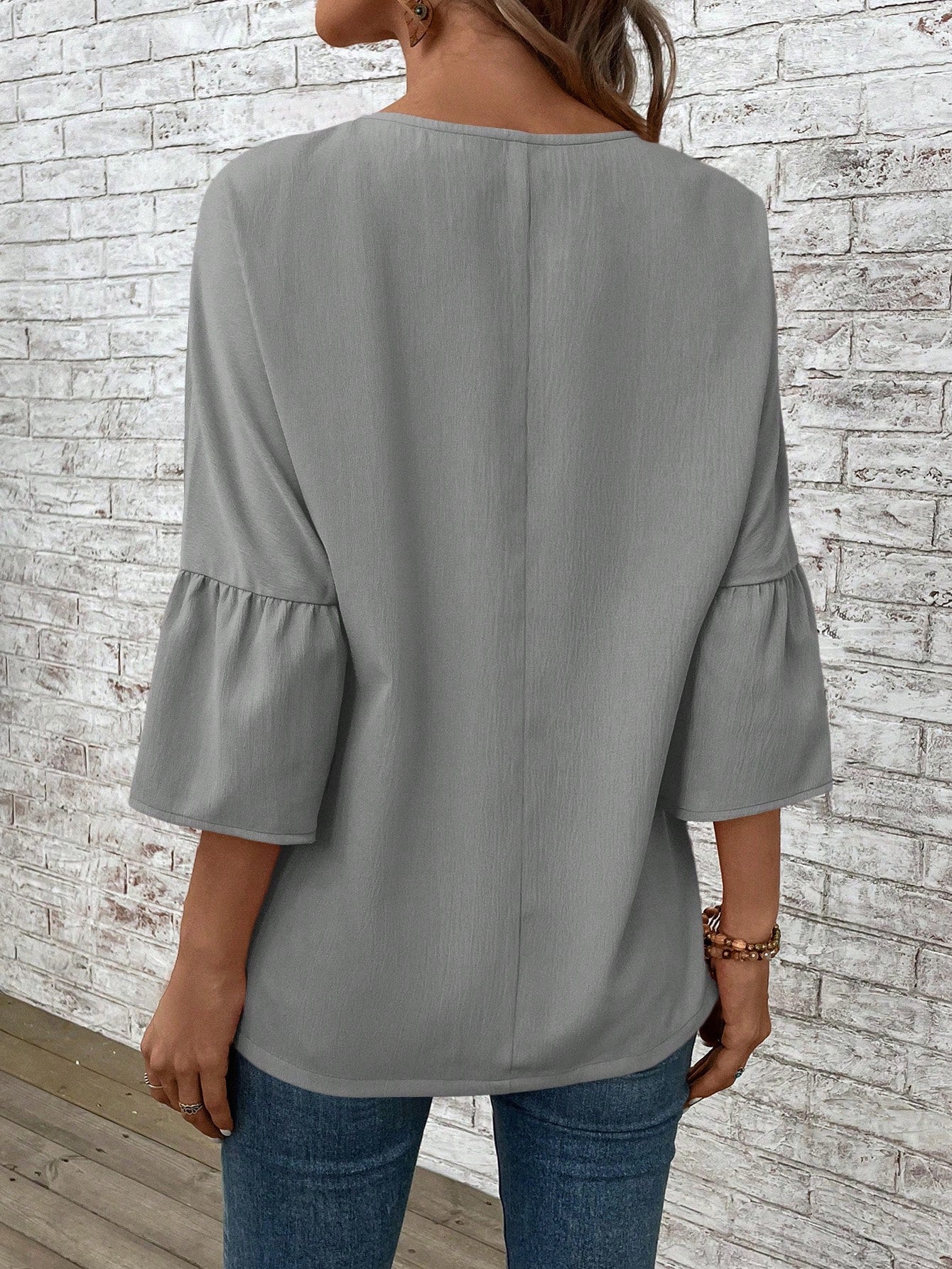 EMERY ROSE Solid Flounce Sleeve Blouse