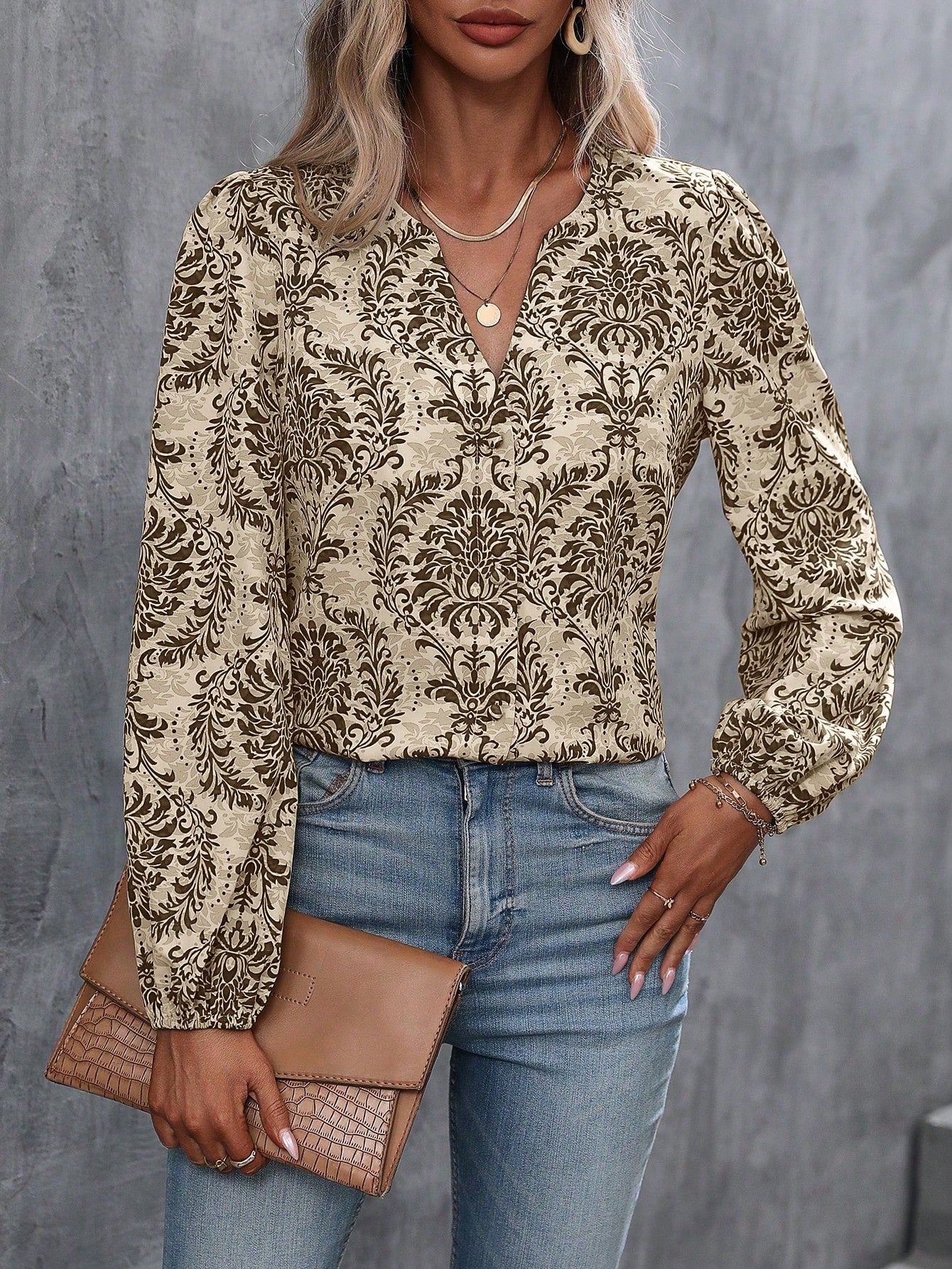 SHEIN LUNE Allover Print Notched Neckline Lantern Sleeve Blouse
