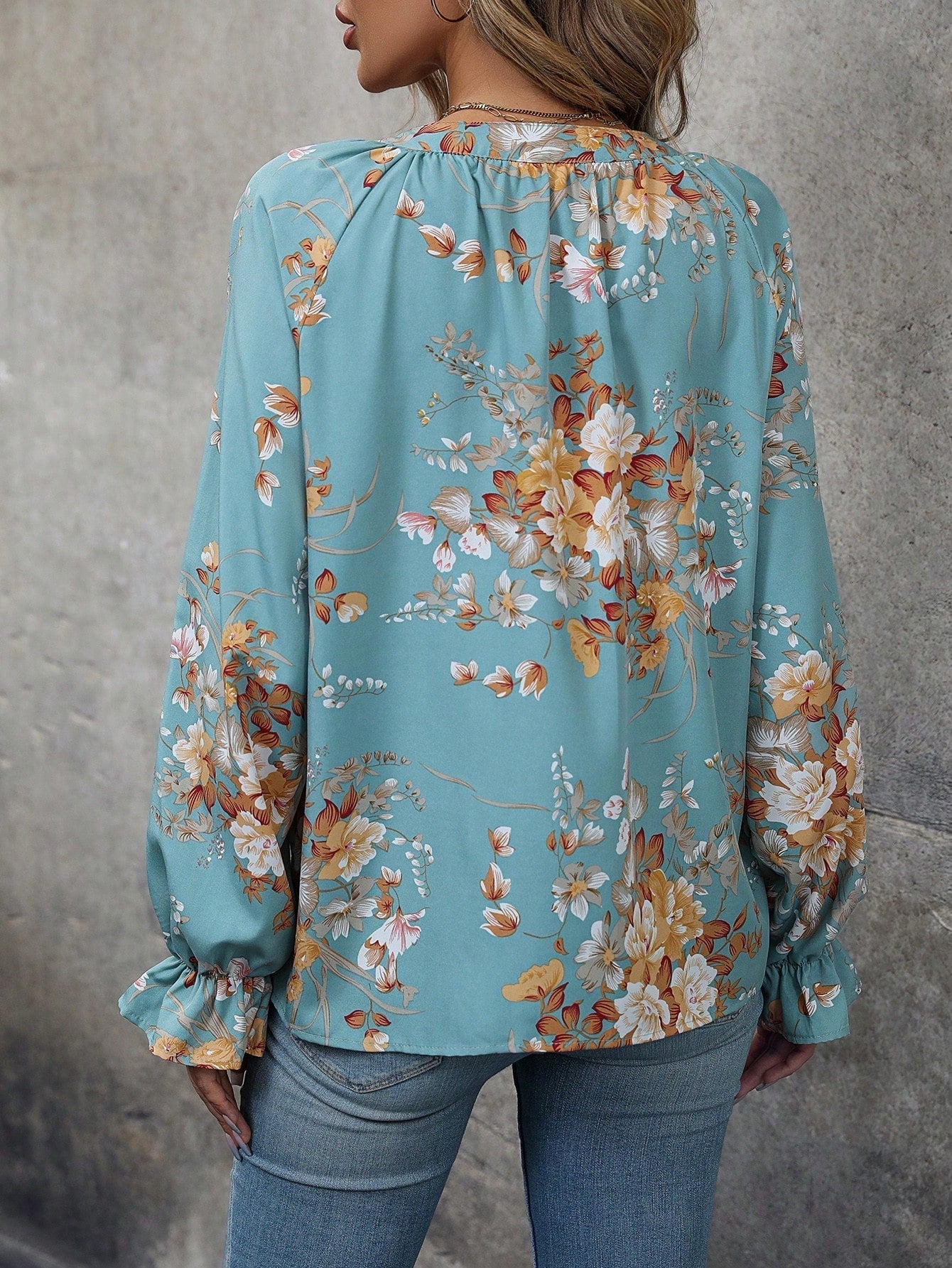 Floral Print Flare Sleeve Blouse