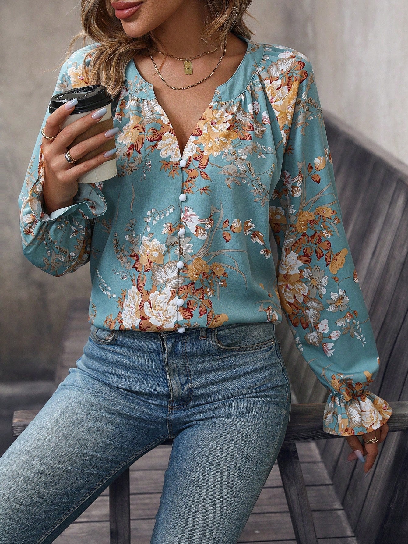 Floral Print Flare Sleeve Blouse