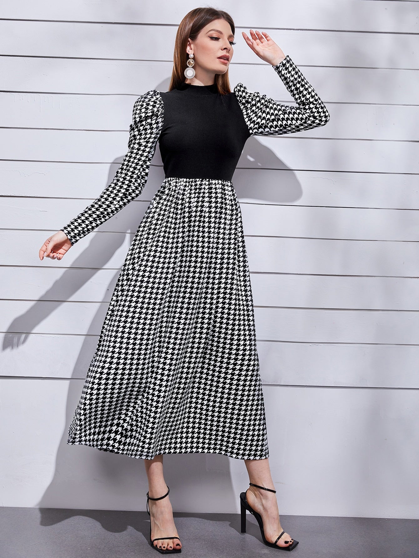 SHEIN Modely Mock Neck Leg-Of-Mutton Sleeve Houndstooth Dress