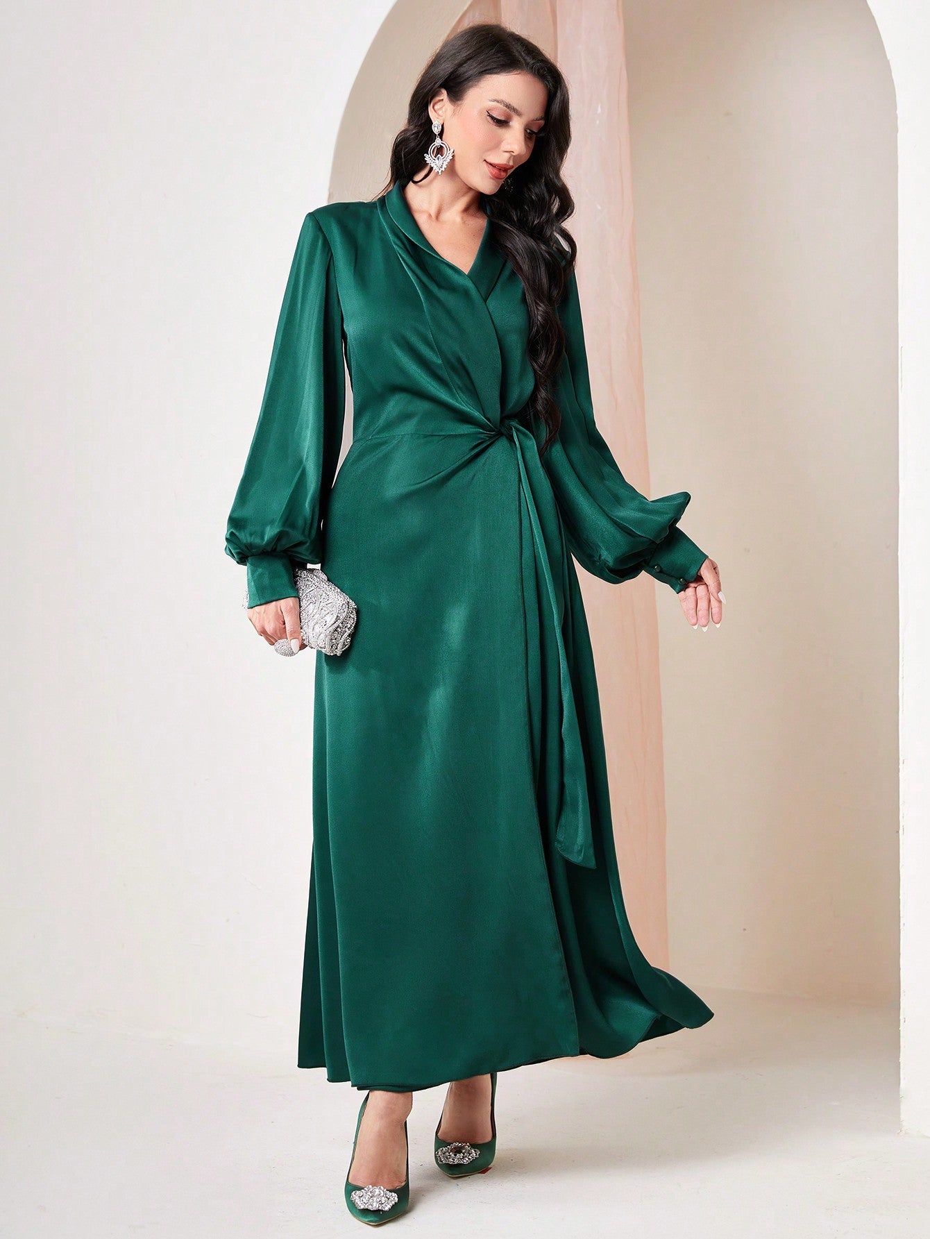 SHEIN Modely Ladies' Wrinkle Fabric Wrapped Arabic Dress