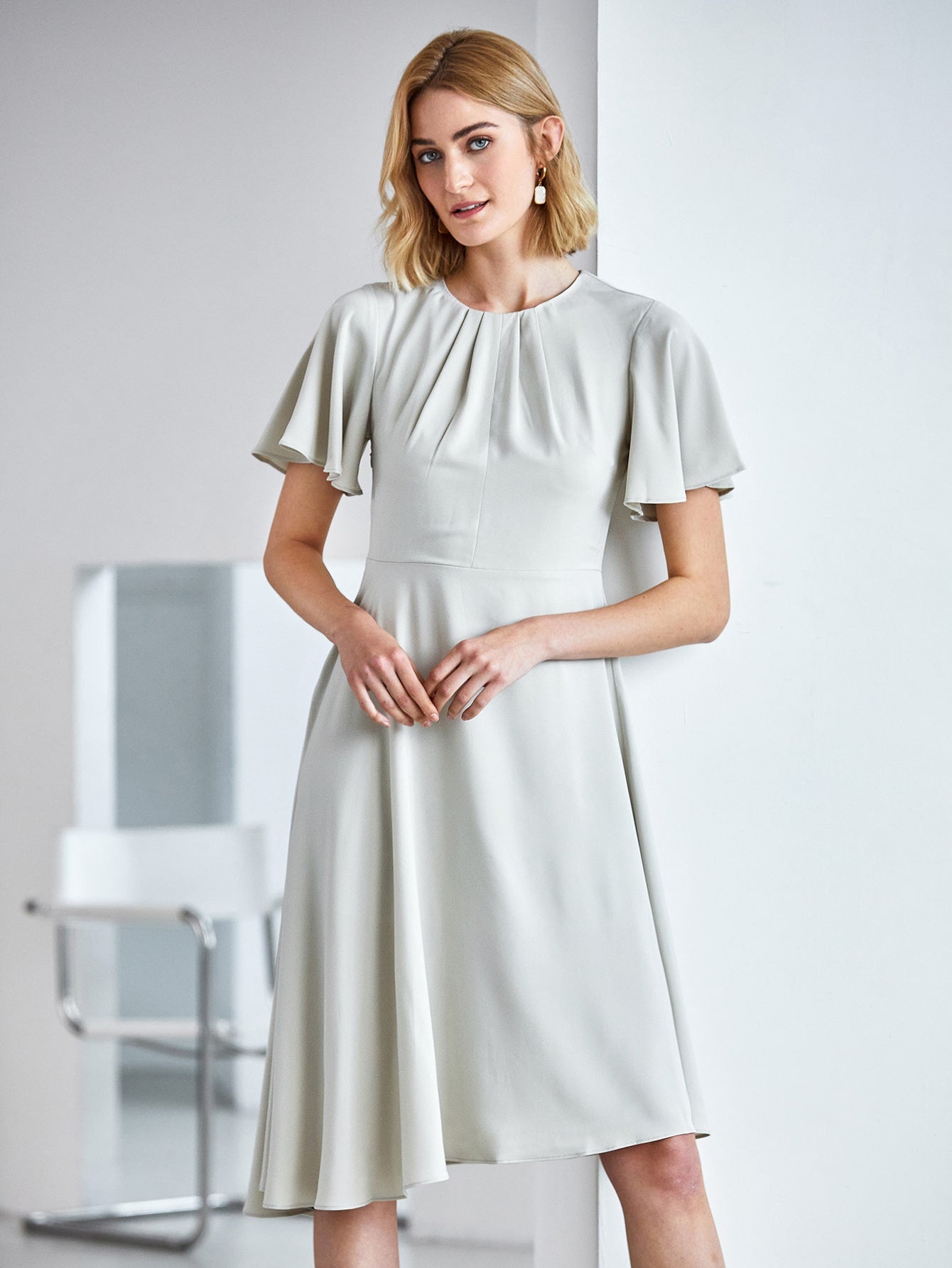 MOTF PREMIUM FLOWY ASYMMETRICAL DRESS