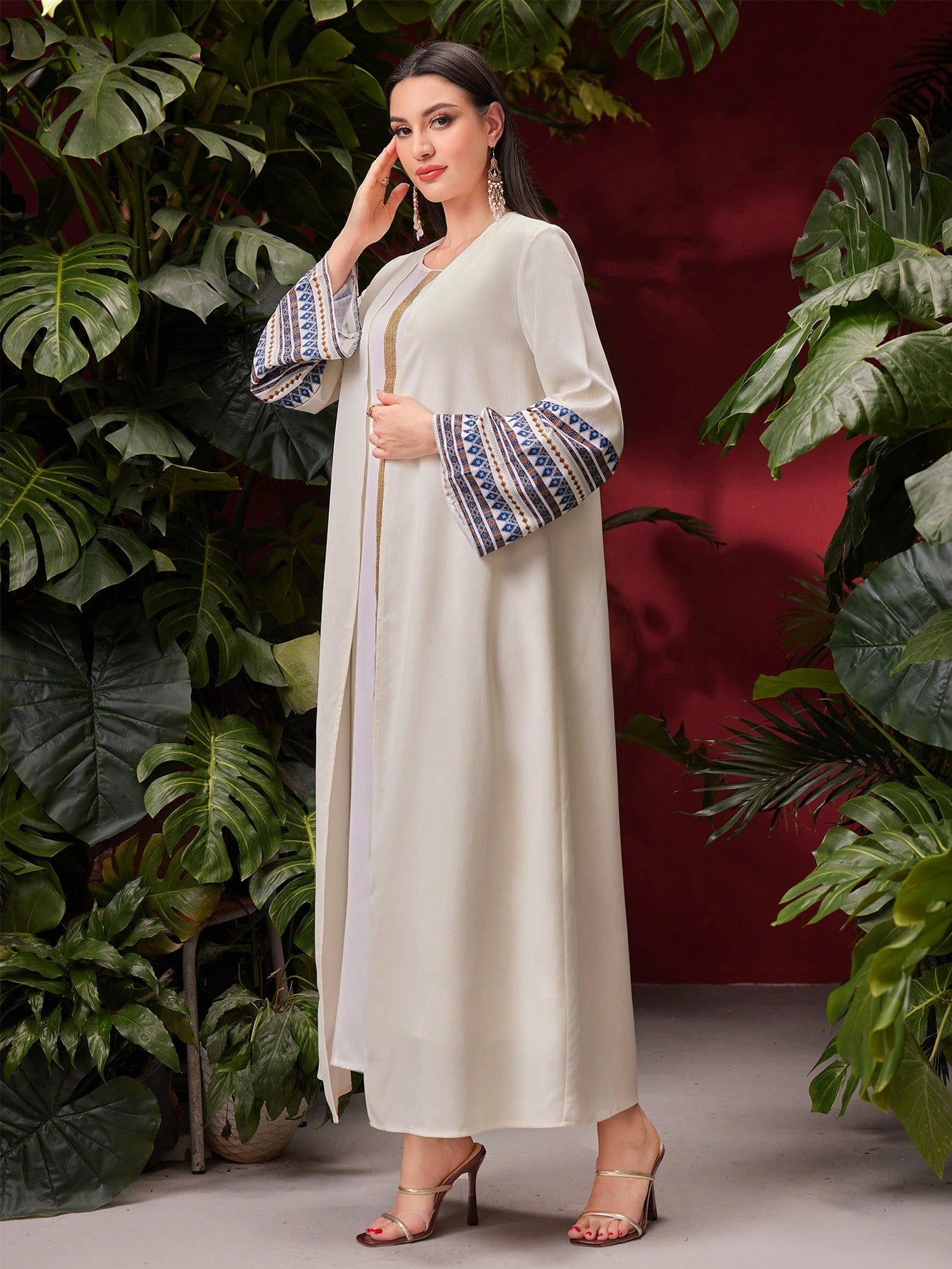 SHEIN Najma Women'S Arabian Abaya with Geometric Pattern and Gold Tape