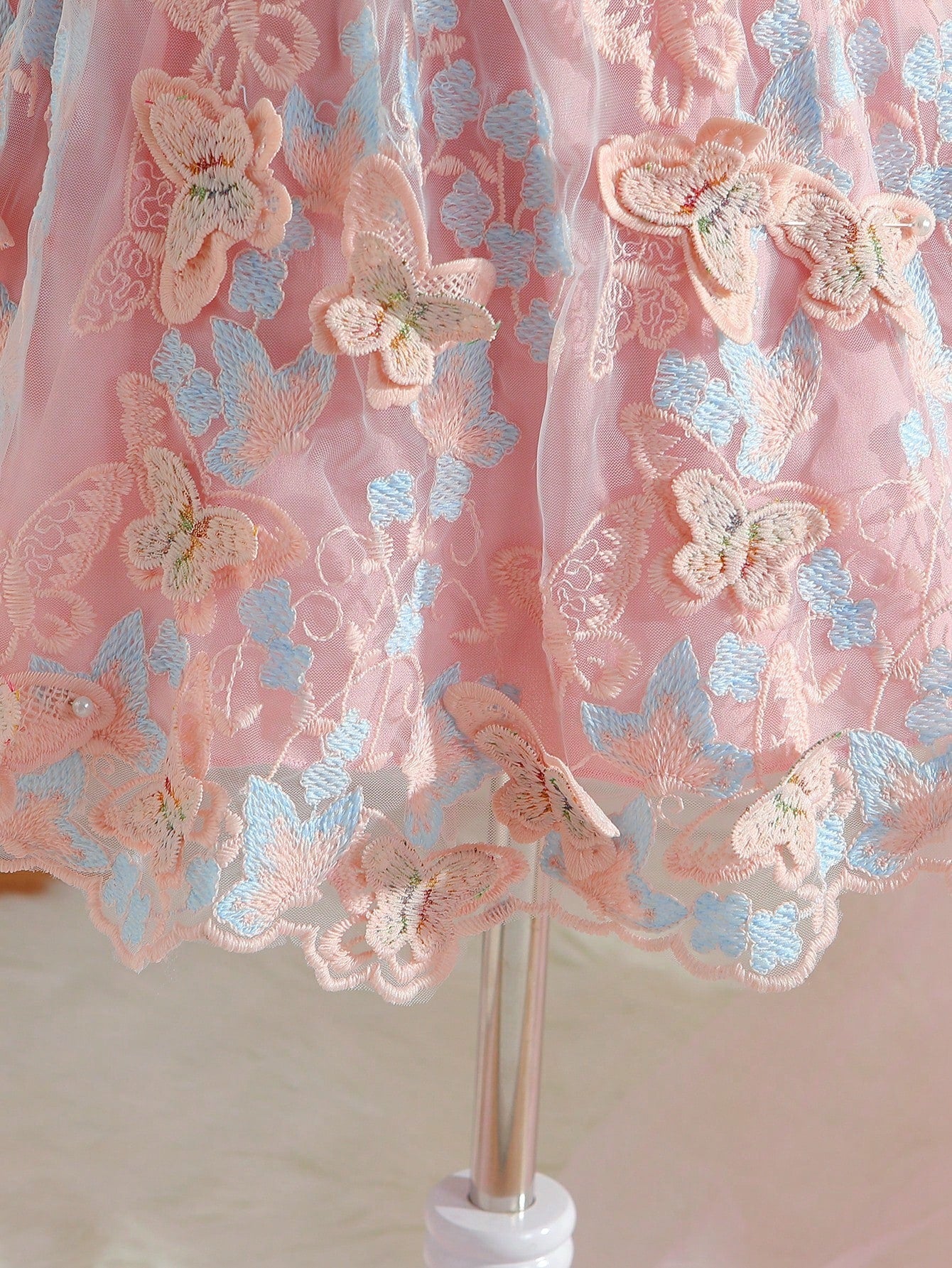 SHEIN Kids CHARMNG New Style Romantic & Gorgeous Puff Sleeves Butterfly Embroidered Lace 3D Flower Mesh Princess Dress for Young Girls