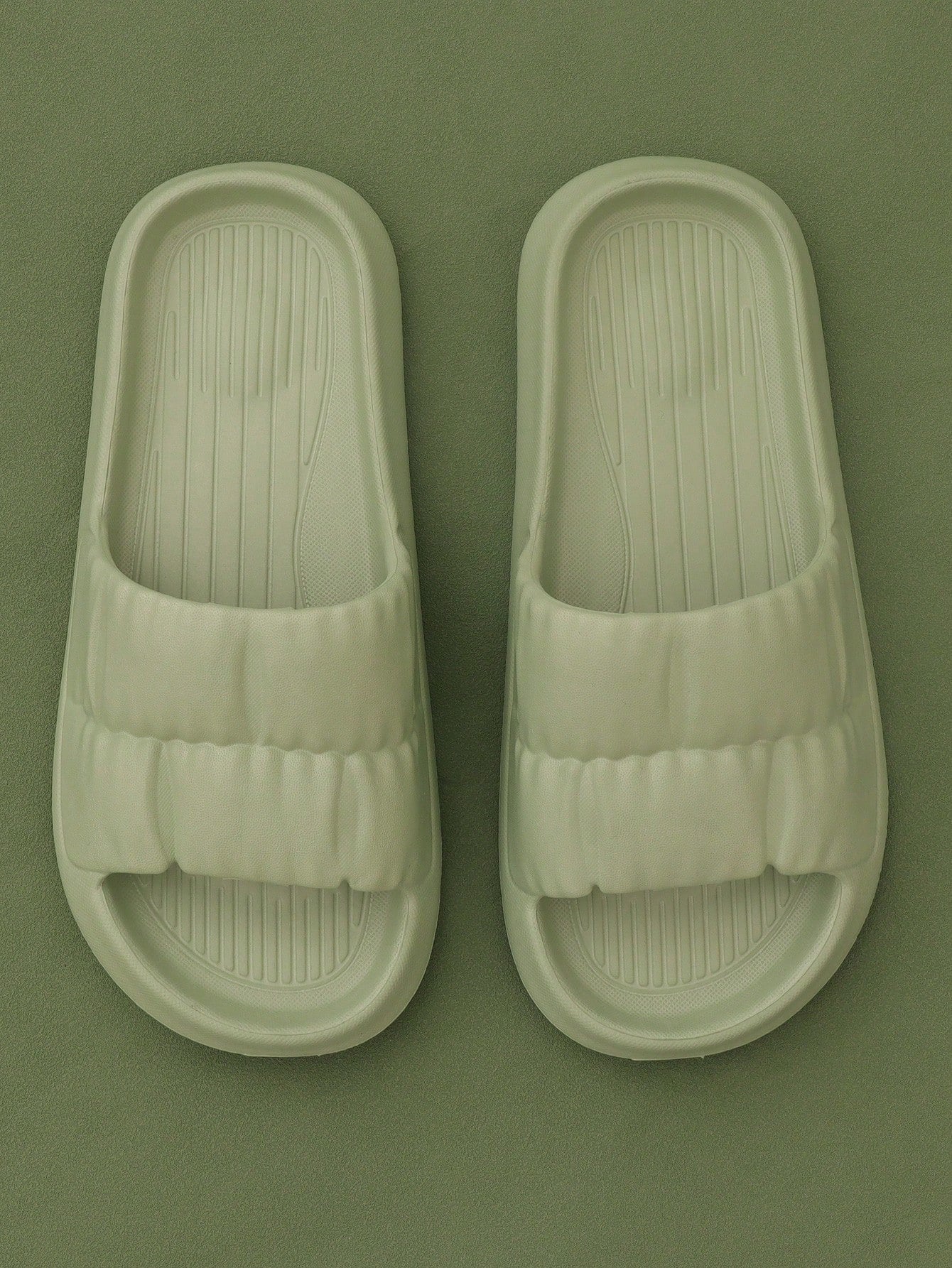 Thickened Eva Slippers for Women, Soft, Lightweight, Cartoon Couple Cute Indoor Slippers, Summer