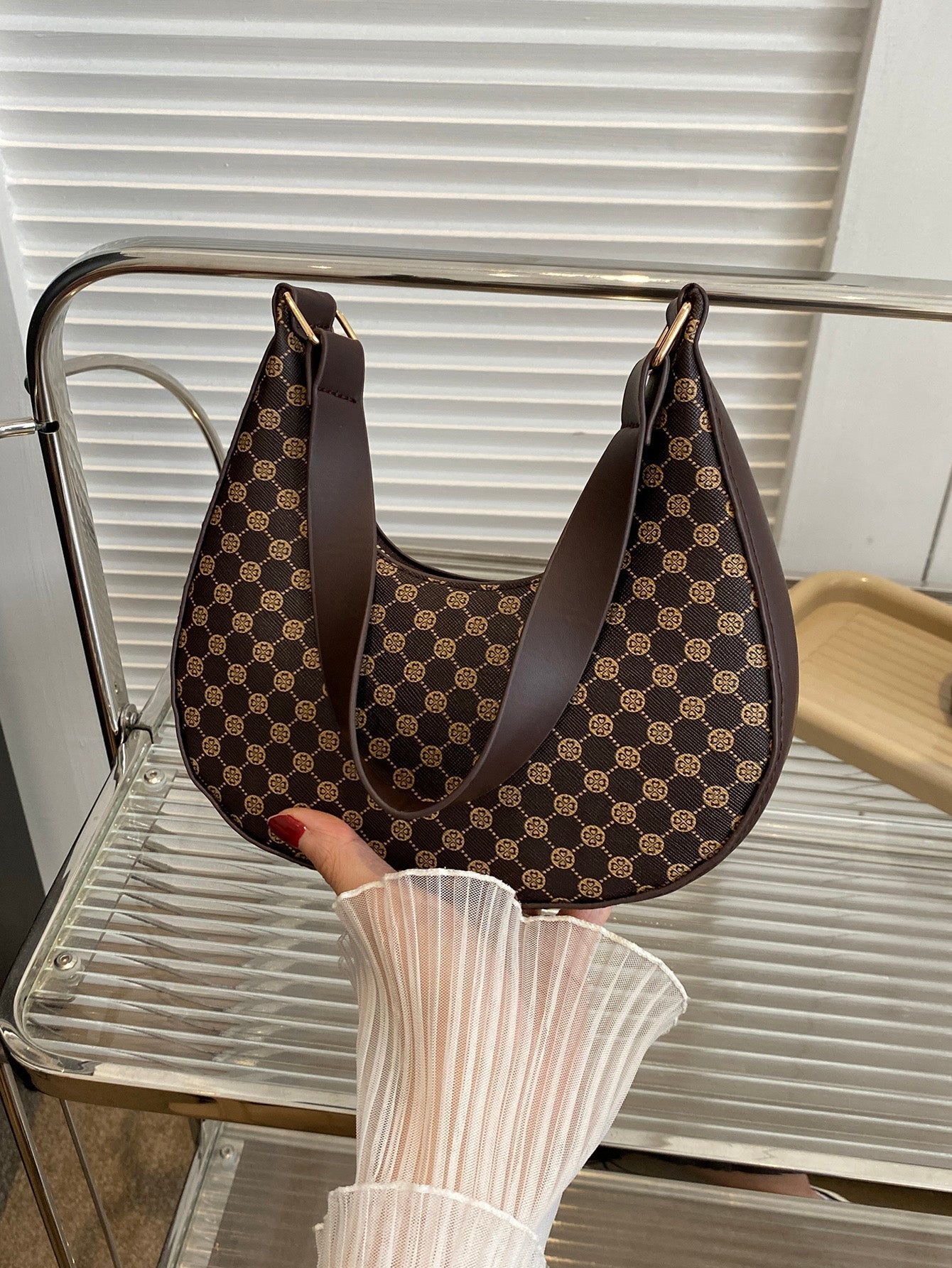 Fashionable Geometric Pattern Hobo Bag
