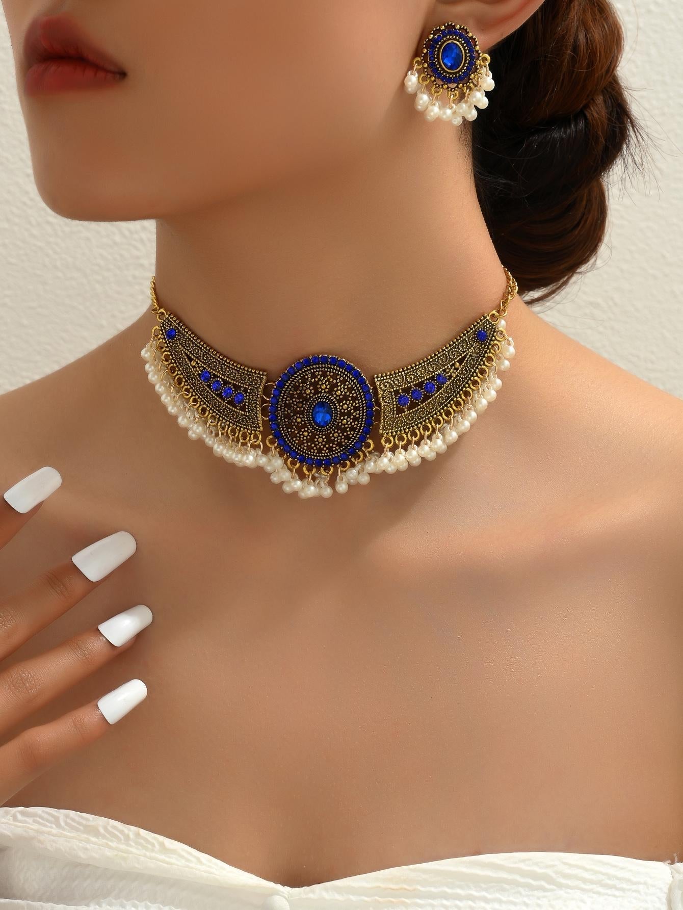 Faux Pearl Decor Necklace & Stud Earrings